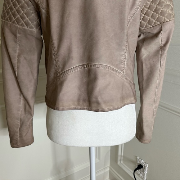 NWOT Anthropologie Elevenses Ruffled Vegan Leather Motorcycle Jacket - Picture 8 of 10